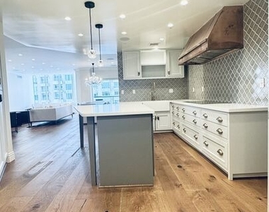 10724 Wilshire Boulevard - Photo Thumbnail 23