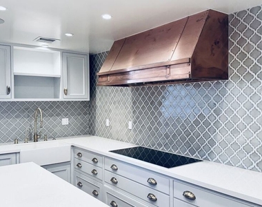 10724 Wilshire Boulevard - Photo Thumbnail 17