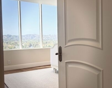 10724 Wilshire Boulevard - Photo Thumbnail 25