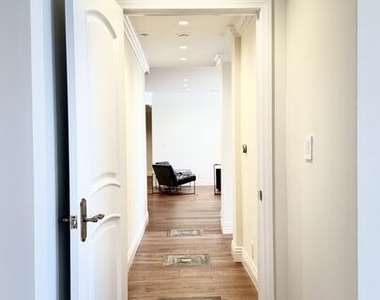 10724 Wilshire Boulevard - Photo Thumbnail 56
