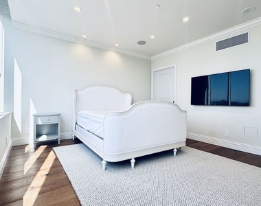 10724 Wilshire Boulevard - Photo Thumbnail 27