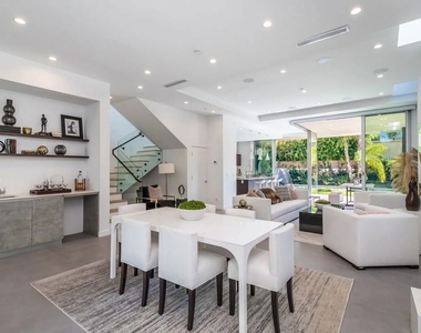 8932 Dorrington Avenue - Photo Thumbnail 9