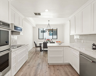 430 Maple Drive - Photo Thumbnail 11