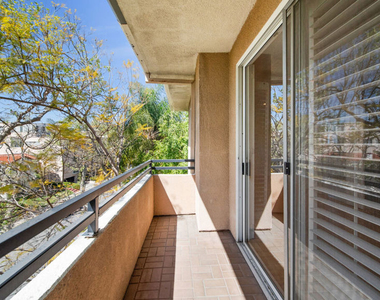 200 N Almont Drive - Photo Thumbnail 23