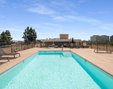 200 N Almont Drive - Photo Thumbnail 25