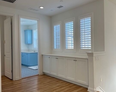 20812 W Bur Oak Circle - Photo Thumbnail 8