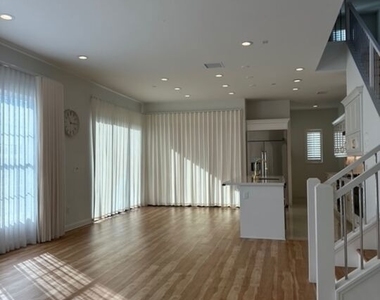 20812 W Bur Oak Circle - Photo Thumbnail 3