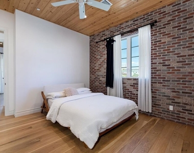 10810 Wilkins Avenue - Photo Thumbnail 33