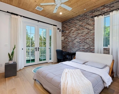 10810 Wilkins Avenue - Photo Thumbnail 31