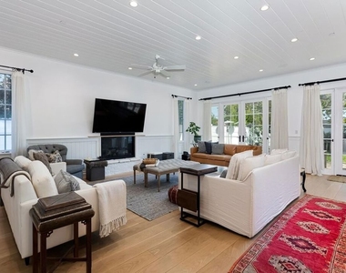 10810 Wilkins Avenue - Photo Thumbnail 9