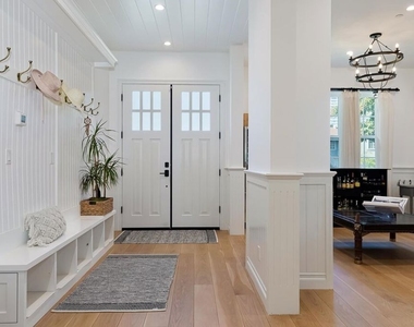 10810 Wilkins Avenue - Photo Thumbnail 2