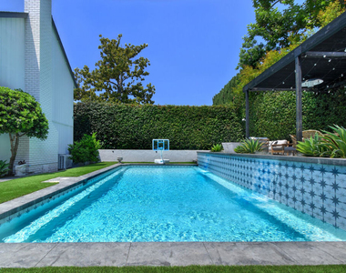5005 Los Feliz - Photo Thumbnail 21