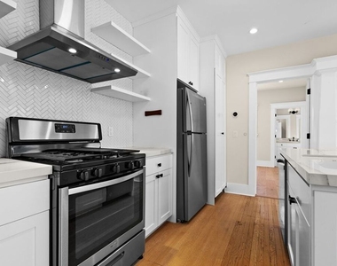 1140 Lemoyne Street - Photo Thumbnail 3