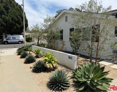 1165 Boise Way - Photo Thumbnail 8