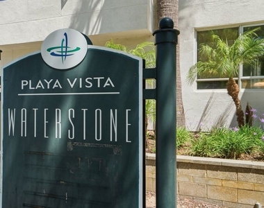6400 Crescent Park - Photo Thumbnail 23