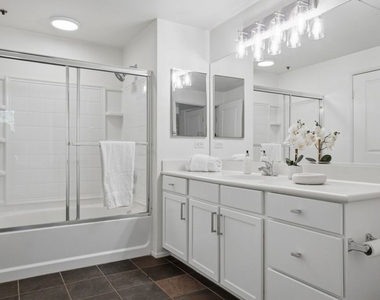 6400 Crescent Park - Photo Thumbnail 13