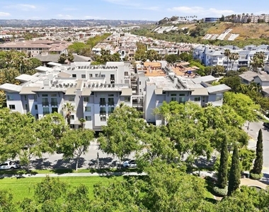 6400 Crescent Park - Photo Thumbnail 25