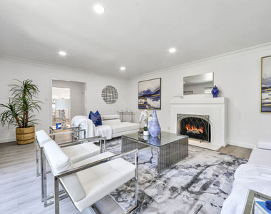 344 S Camden Drive - Photo Thumbnail 1
