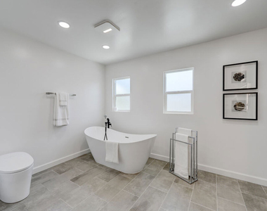 344 S Camden Drive - Photo Thumbnail 16