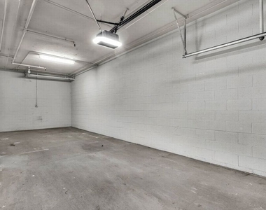 1735 Malcolm Avenue - Photo Thumbnail 8