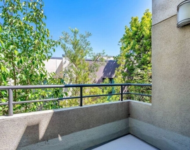 1735 Malcolm Avenue - Photo Thumbnail 18