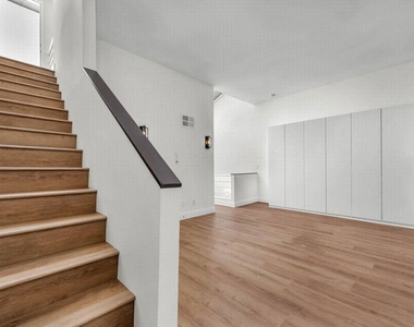 1735 Malcolm Avenue - Photo Thumbnail 22