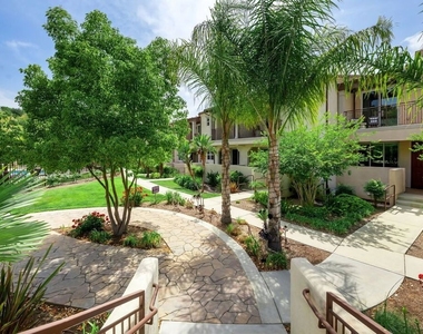 4448 Paxton Place - Photo Thumbnail 6