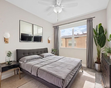 4448 Paxton Place - Photo Thumbnail 3