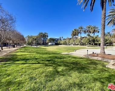 6020 Seabluff Drive - Photo Thumbnail 18