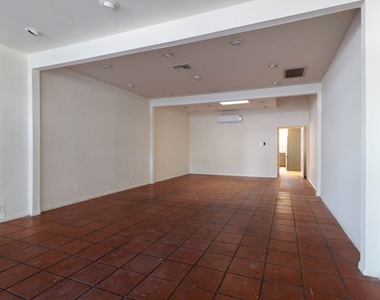 2120 N Cahuenga Boulevard - Photo Thumbnail 7
