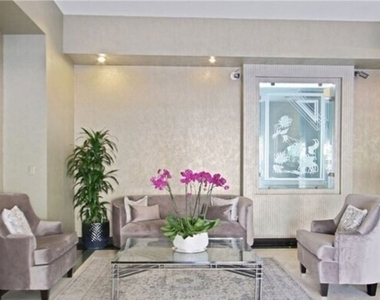 10535 Wilshire Boulevard - Photo Thumbnail 37