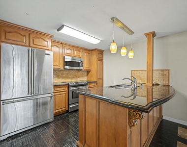 10535 Wilshire Boulevard - Photo Thumbnail 9