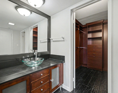 10535 Wilshire Boulevard - Photo Thumbnail 24