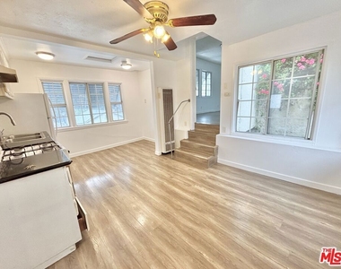 288 S Coronado Street - Photo Thumbnail 5