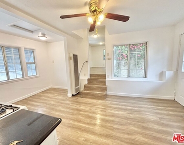 288 S Coronado Street - Photo Thumbnail 7