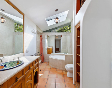 6328 Frondosa Drive - Photo Thumbnail 17