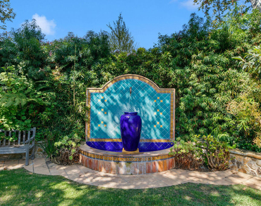 6328 Frondosa Drive - Photo Thumbnail 32