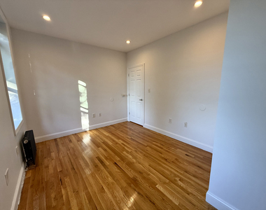 603 Gates Avenue - Photo Thumbnail 1