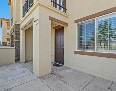 8011 City View Pl - Photo Thumbnail 5