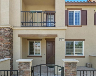 8011 City View Pl - Photo Thumbnail 2