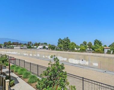 8011 City View Pl - Photo Thumbnail 28