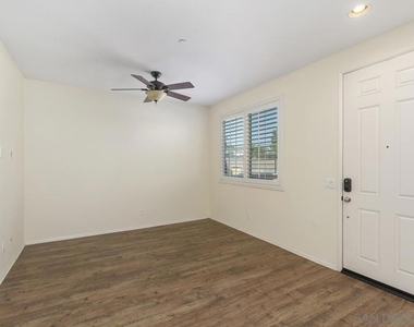 8011 City View Pl - Photo Thumbnail 8
