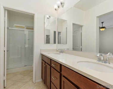 8011 City View Pl - Photo Thumbnail 24