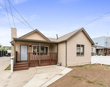 153 Dahlia Avenue - Photo Thumbnail 3