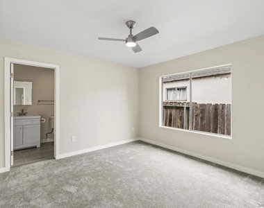 153 Dahlia Avenue - Photo Thumbnail 16