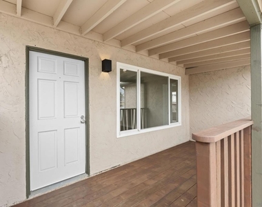 153 Dahlia Avenue - Photo Thumbnail 4
