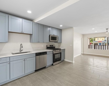 153 Dahlia Avenue - Photo Thumbnail 11
