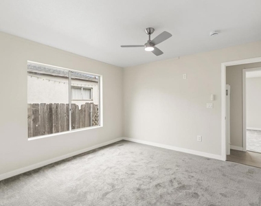 153 Dahlia Avenue - Photo Thumbnail 18