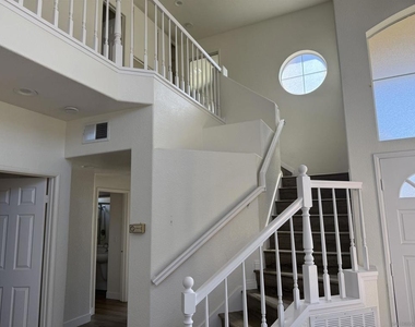 11347 Paul Barwick Ct - Photo Thumbnail 4