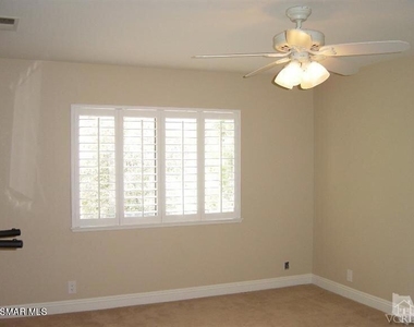 6813 Eaglehaven Lane - Photo Thumbnail 17